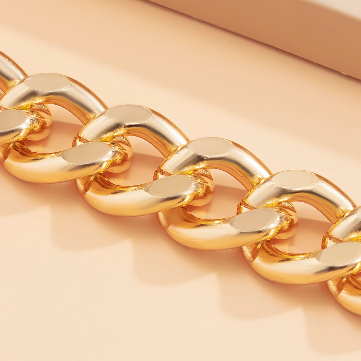 Gold Chain Bracelet - Chuck Style | emerallda